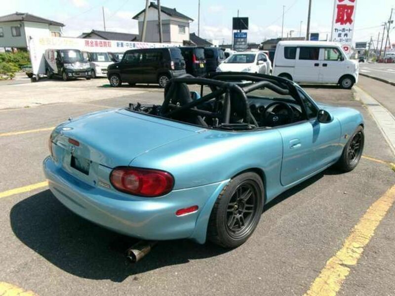 ROADSTER