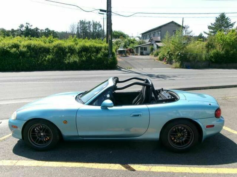 ROADSTER