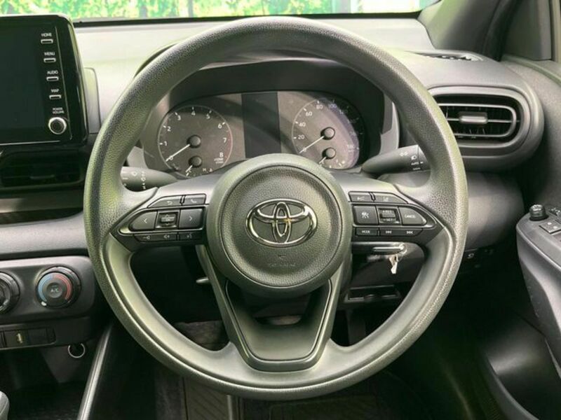 YARIS-10