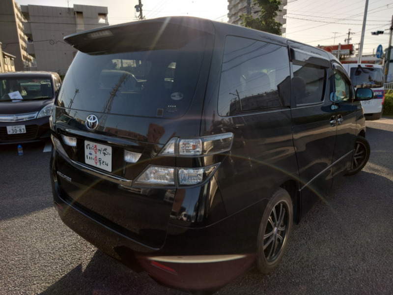 VELLFIRE