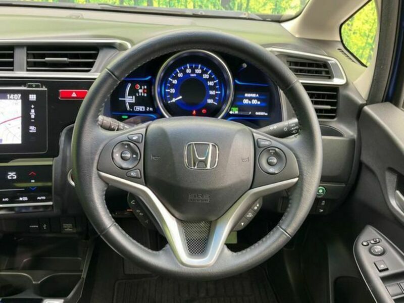 FIT HYBRID