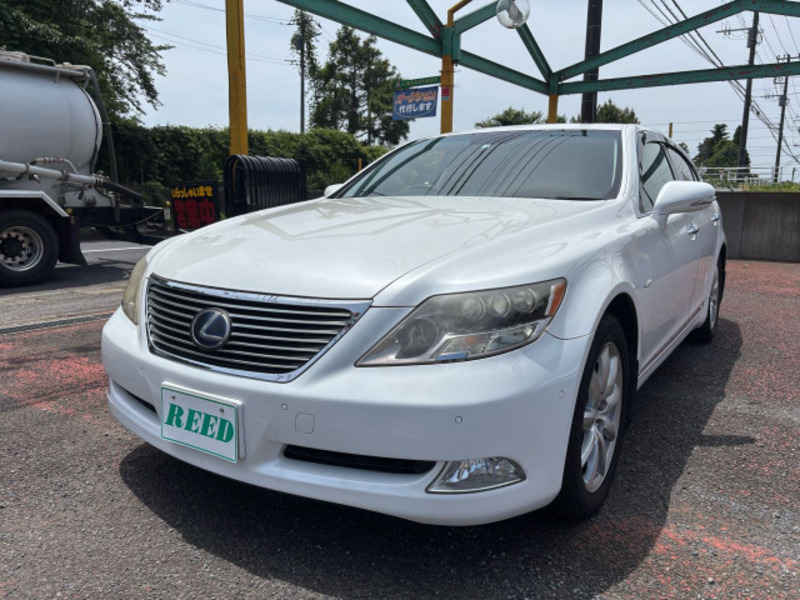 LEXUS LS