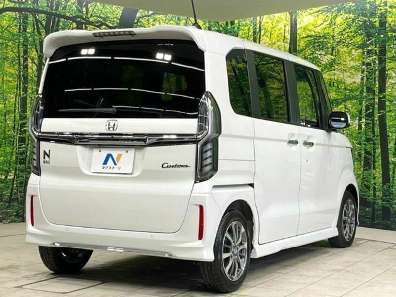 N BOX CUSTOM-16