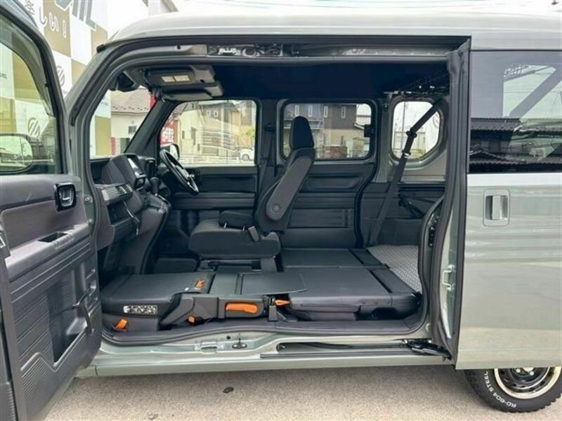 N-VAN
