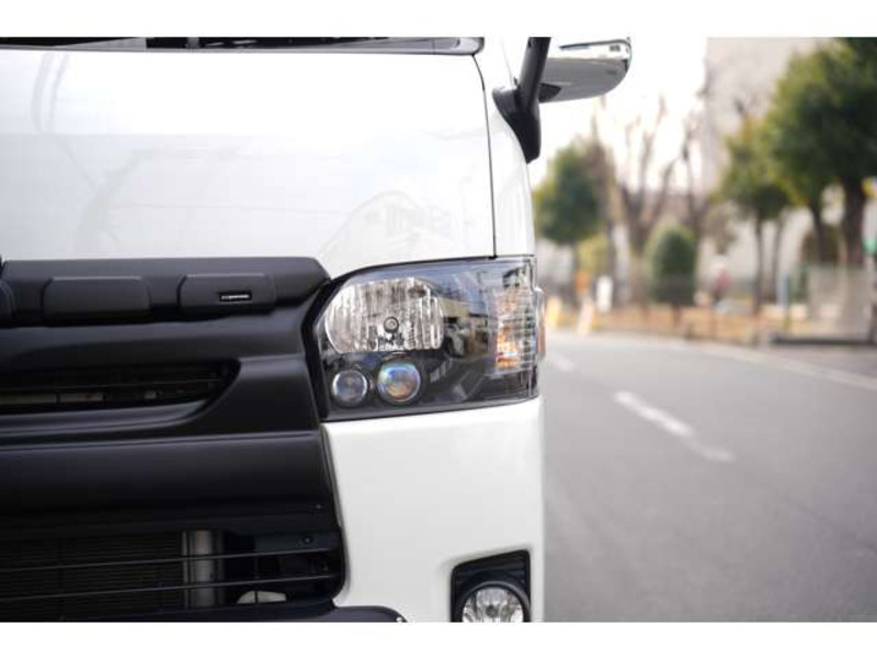 HIACE VAN-7