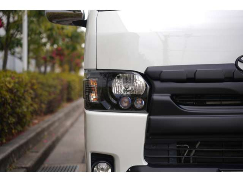 HIACE VAN-6