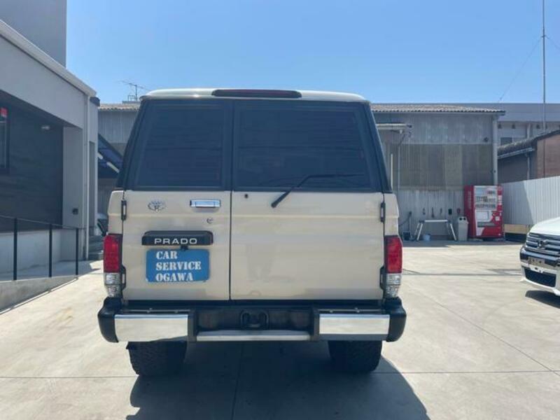 LAND CRUISER PRADO-5