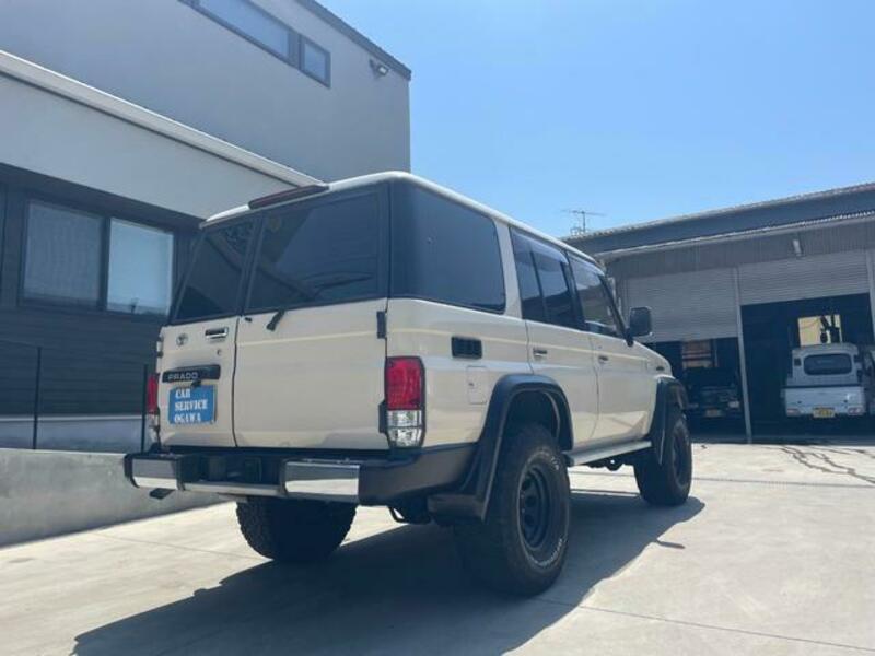 LAND CRUISER PRADO-6