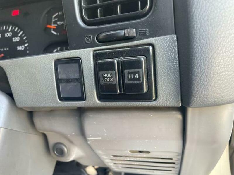 LAND CRUISER PRADO-18