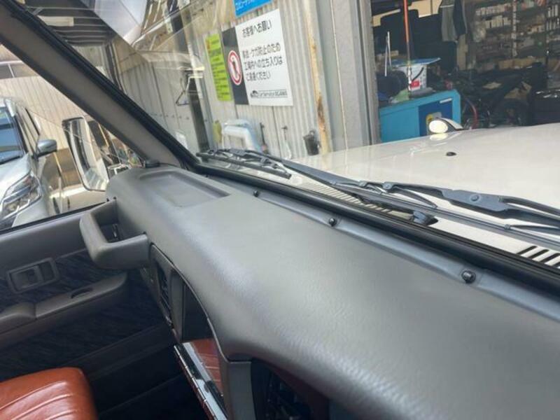 LAND CRUISER PRADO-19