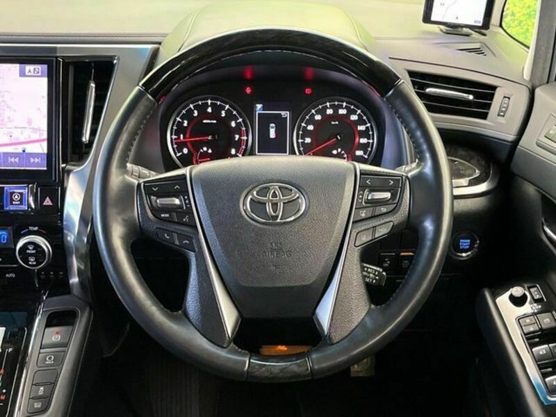 ALPHARD-12