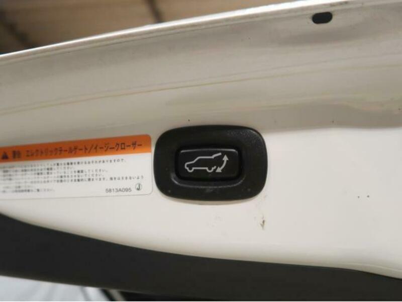 OUTLANDER PHEV-9