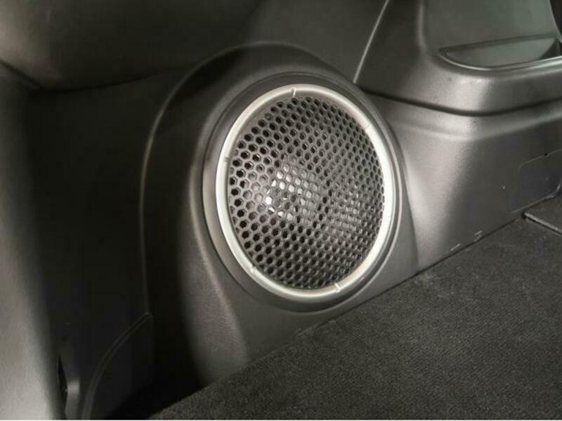 OUTLANDER PHEV-11