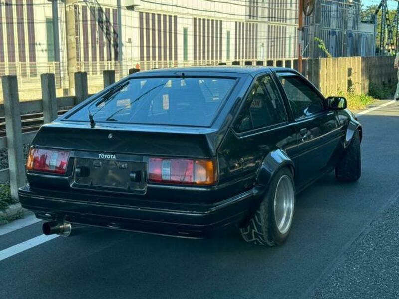 COROLLA LEVIN-2