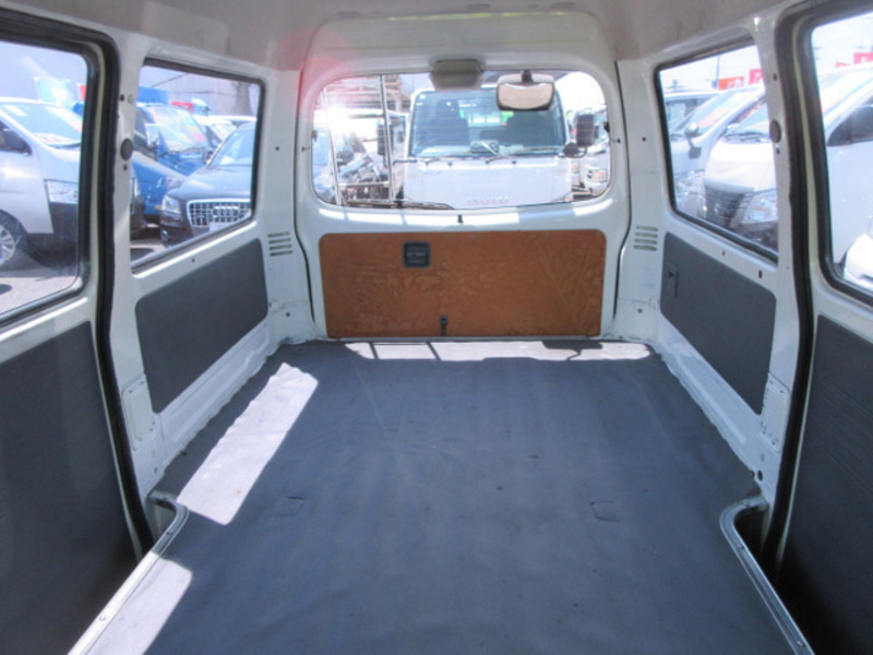 BONGO VAN