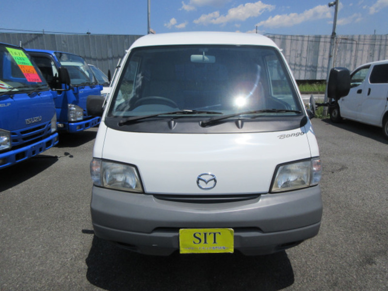BONGO VAN