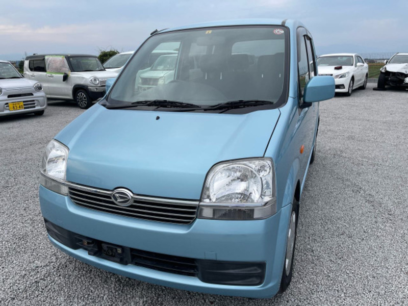 DAIHATSU　MOVE