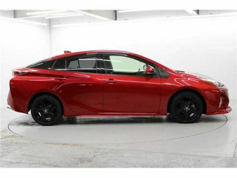 PRIUS-6