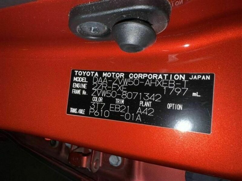 PRIUS-18
