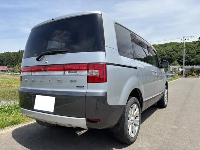 DELICA D5