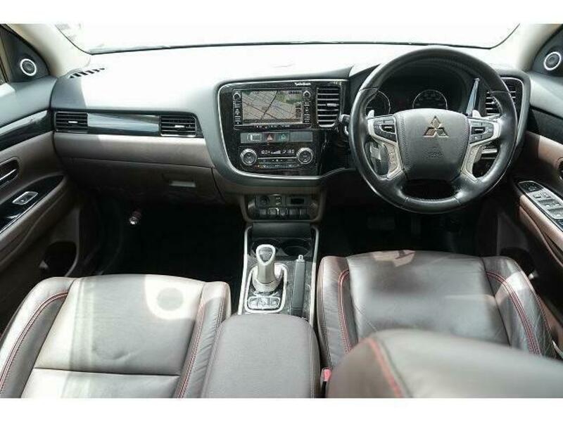 OUTLANDER PHEV