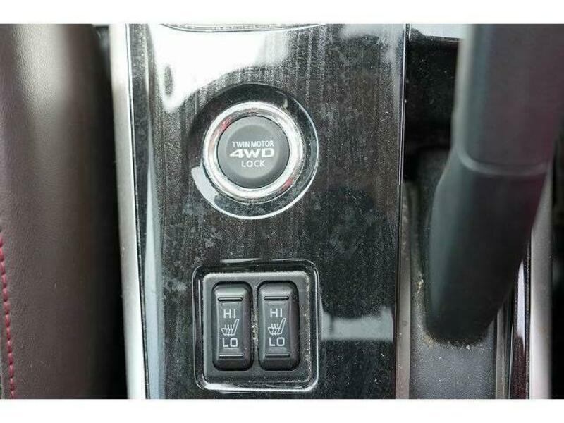 OUTLANDER PHEV