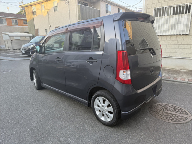WAGON R-3