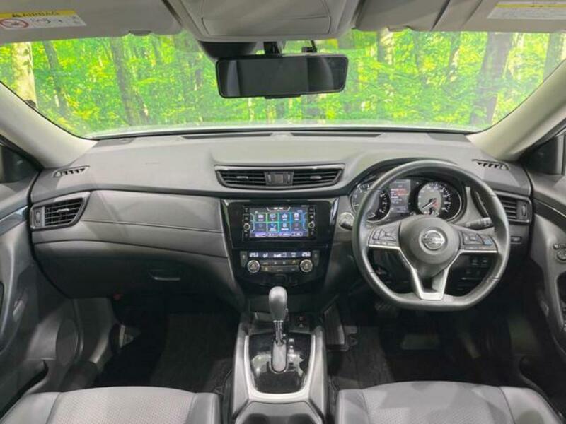 X-TRAIL-1