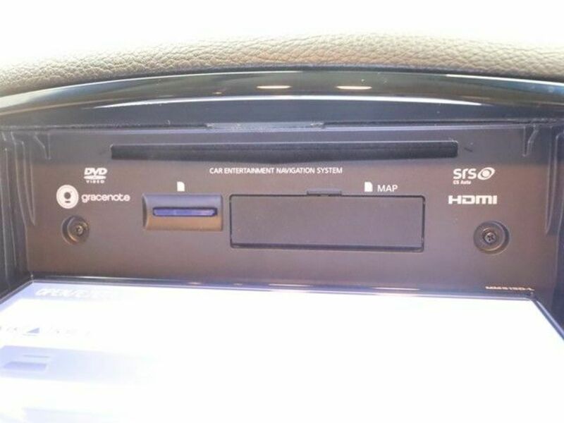 ELGRAND-18