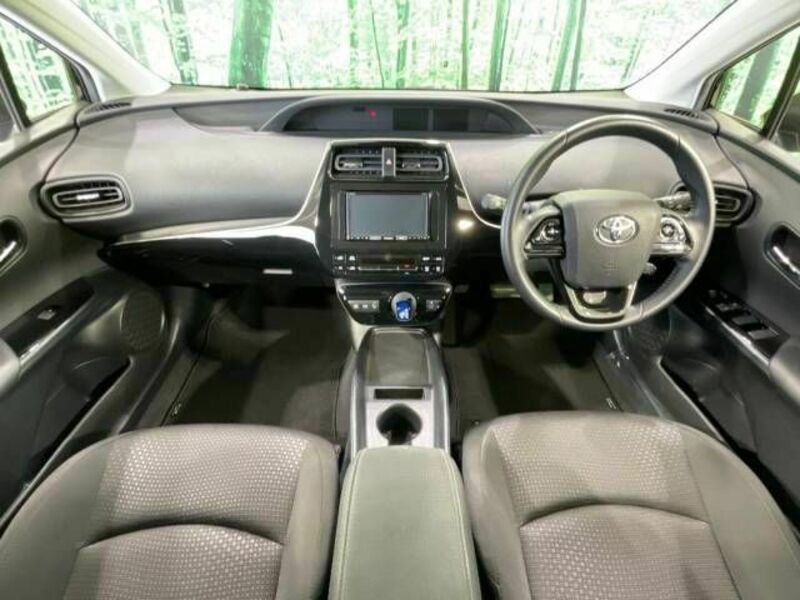 PRIUS-1