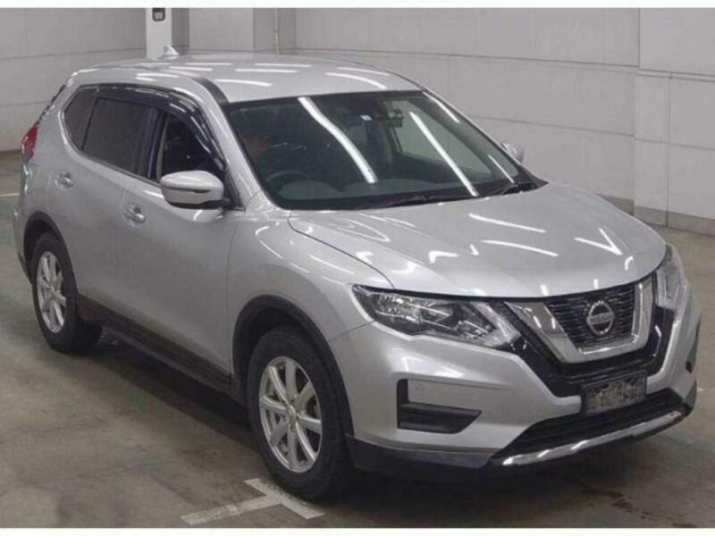 NISSAN　X-TRAIL