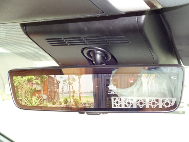 VELLFIRE-13