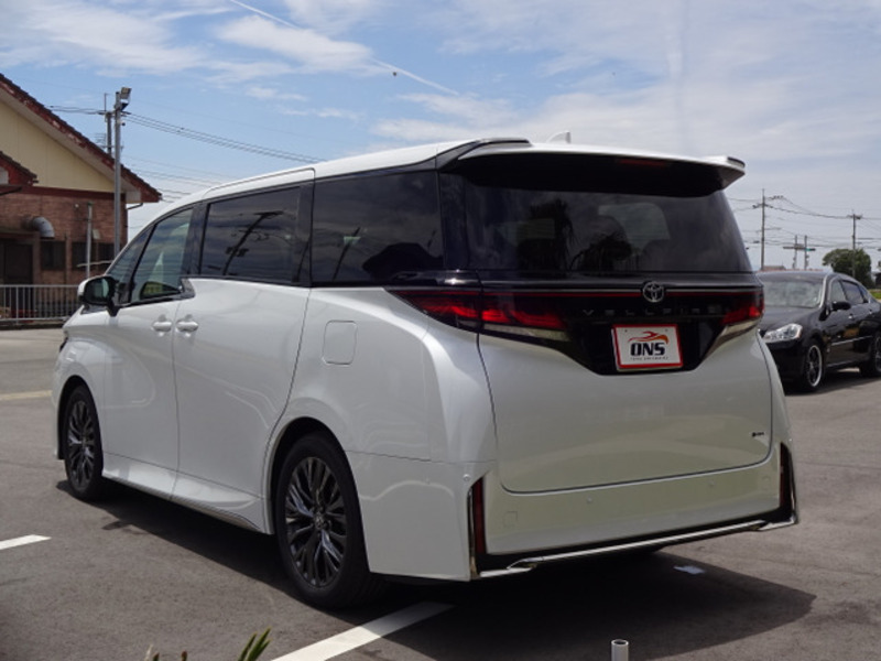 VELLFIRE-8