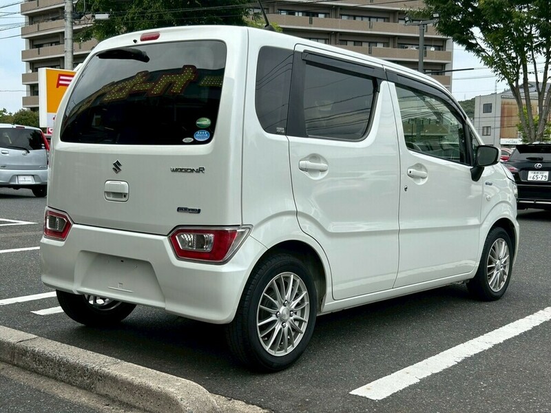 WAGON R-8