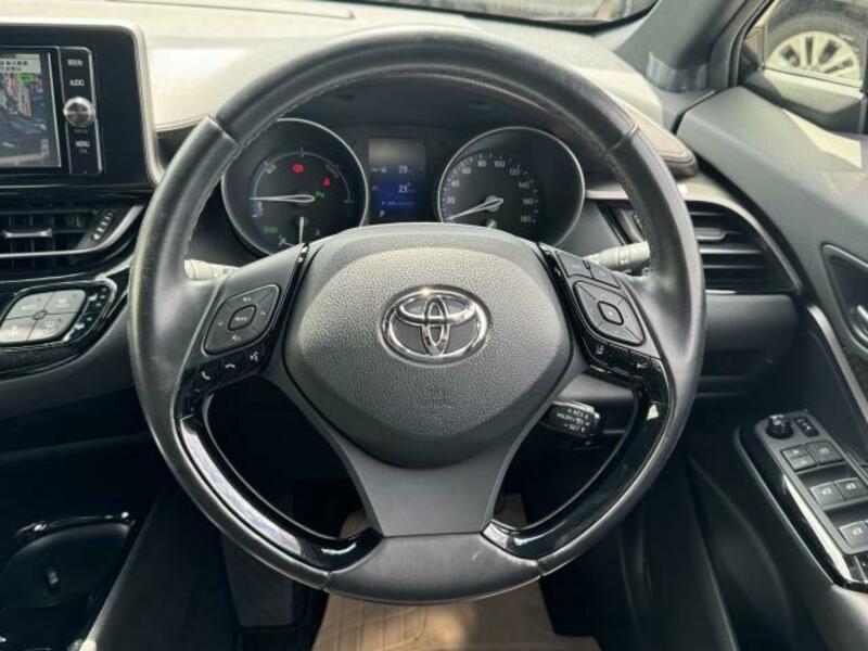 C-HR-17