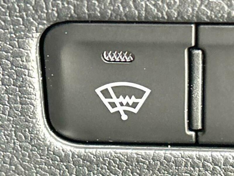 PRIUS PHV-6