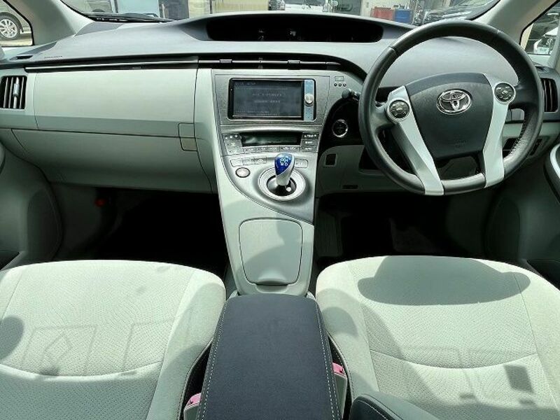 PRIUS-1