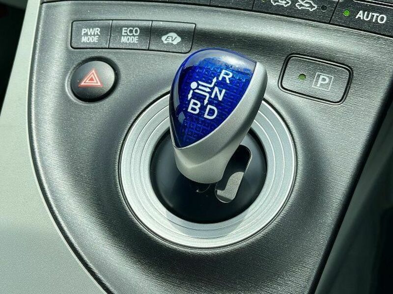 PRIUS-19