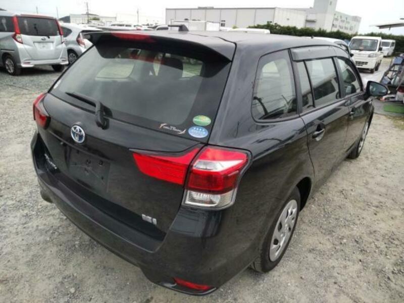 COROLLA FIELDER
