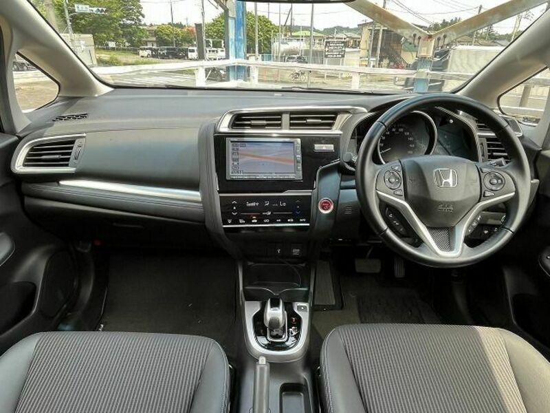 FIT HYBRID
