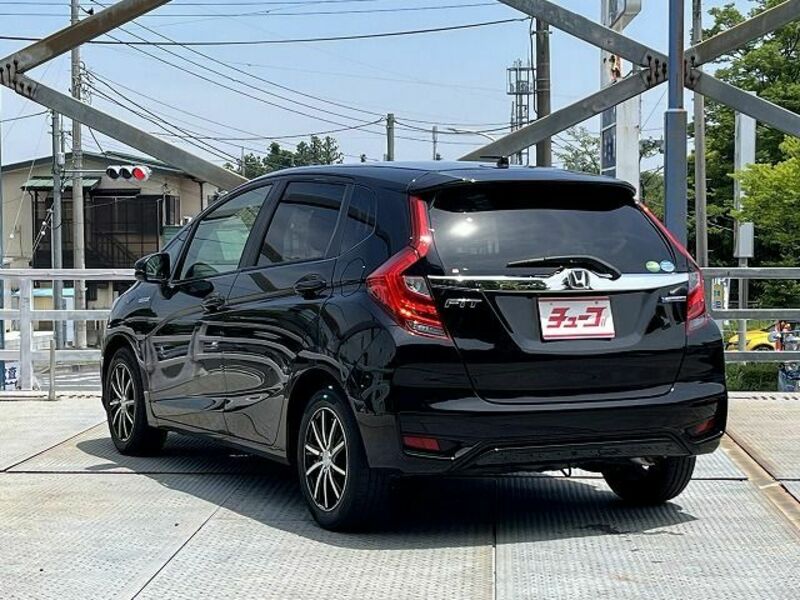 FIT HYBRID