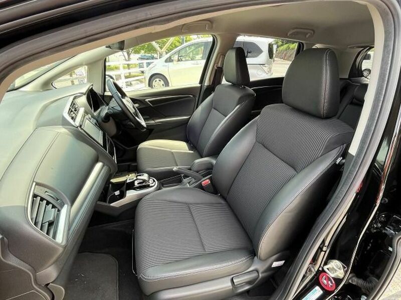 FIT HYBRID
