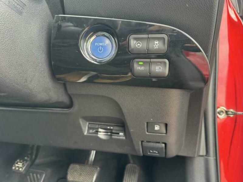 PRIUS-8