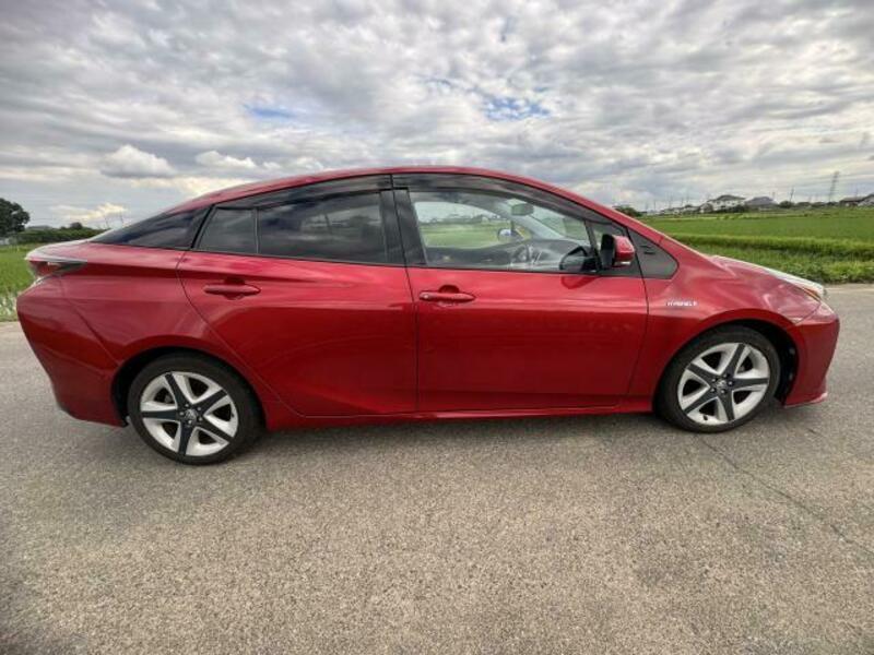 PRIUS-3
