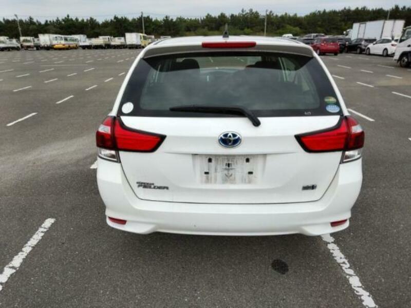 COROLLA FIELDER