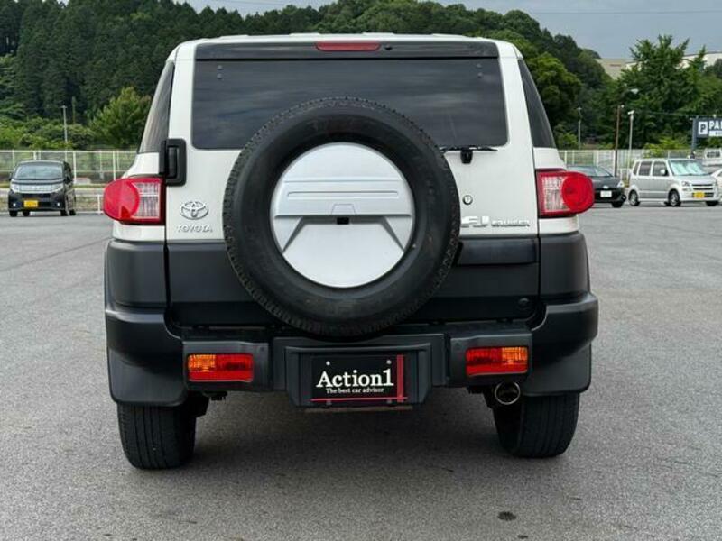FJ CRUISER-17