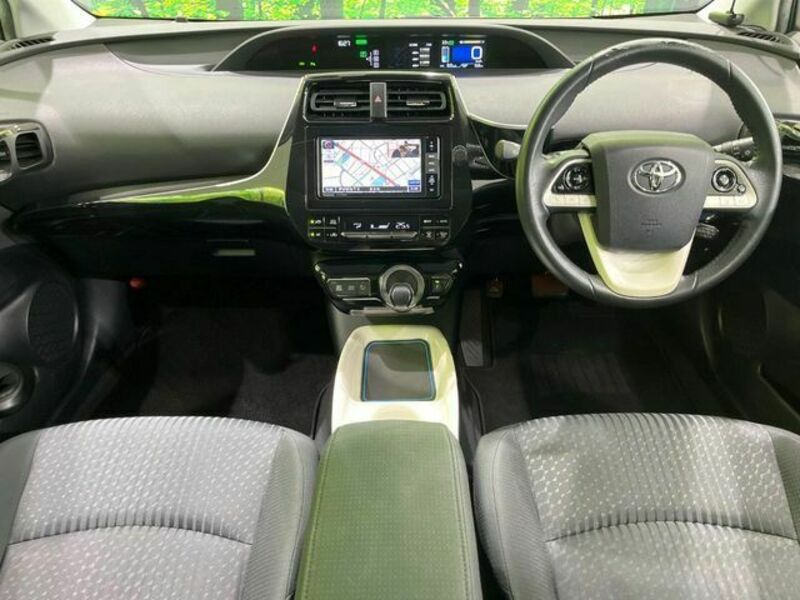 PRIUS-1