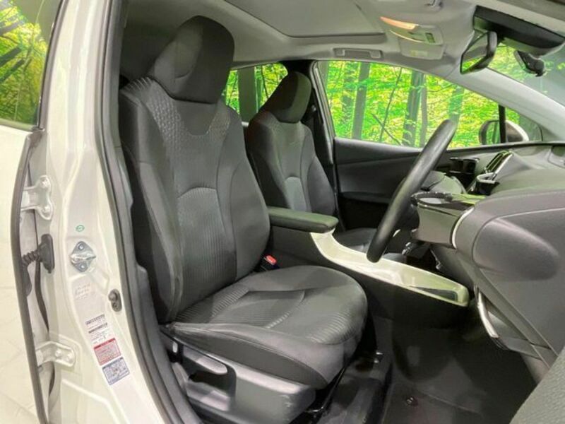 PRIUS-9