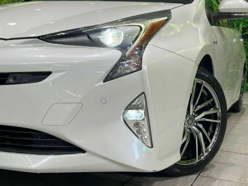PRIUS-12