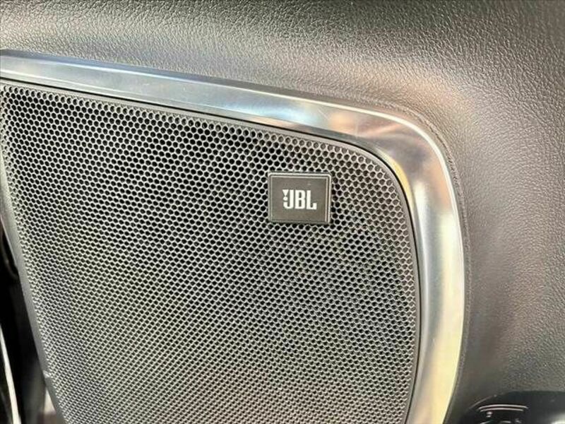 VELLFIRE-5